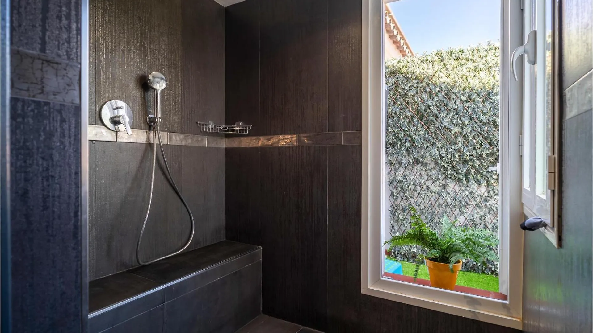 Gorgeous Home In Mijas With Wifi